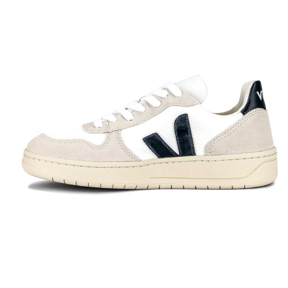 Veja V-10 Sneaker in White & Nautico, Size: EU 38 Women’s size 7 - Picture 4 of 13